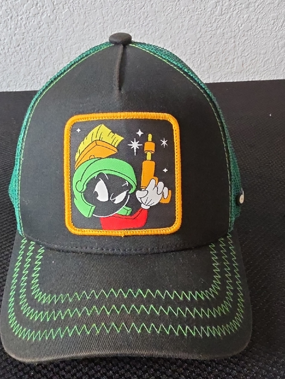 Warner Bros. Black & Green Marvin the Martian Patch Kids Trucker Hat